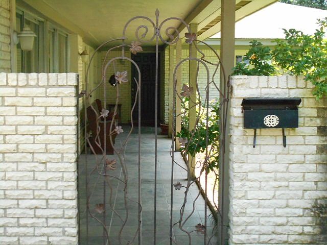 1st image of 26 Desoto Cir