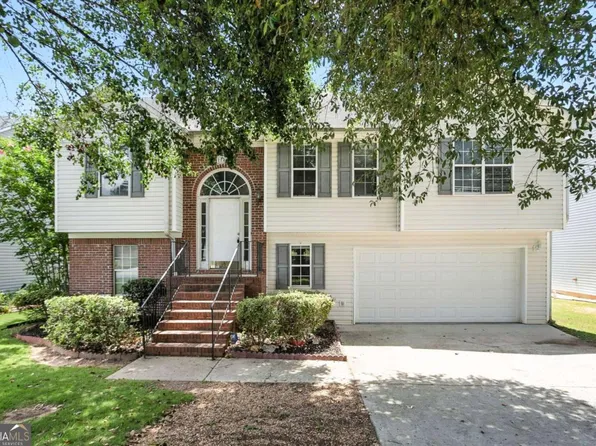 11747 Spring Lake Way, Fayetteville, GA 30215