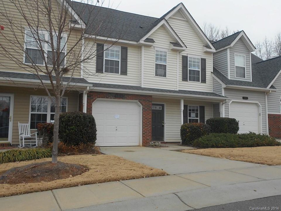 1st image of 1010 Eagles Nest Ln #1010