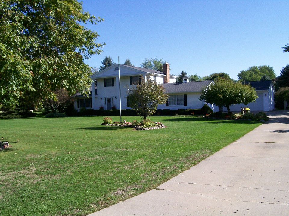 1st image of 6387 Lodi Ln