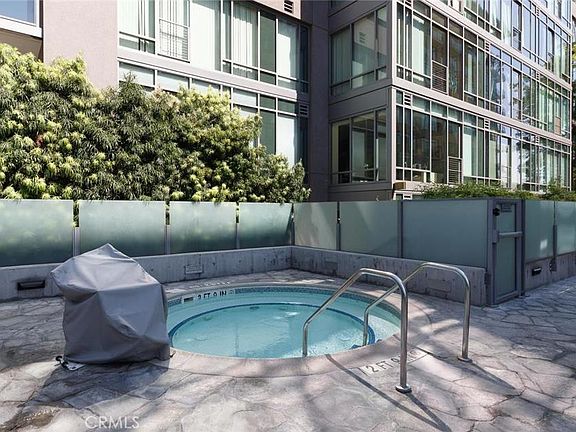5th image of 1100 Hope St #1213