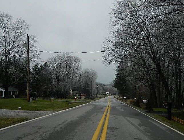 2nd image of 5920 Whispering Pines Rd