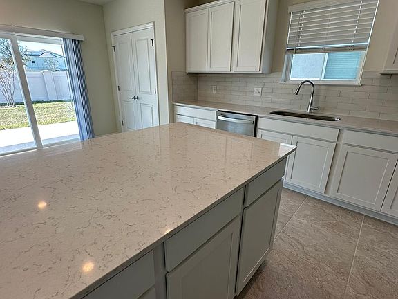 4th image of 3014 Norcott Dr