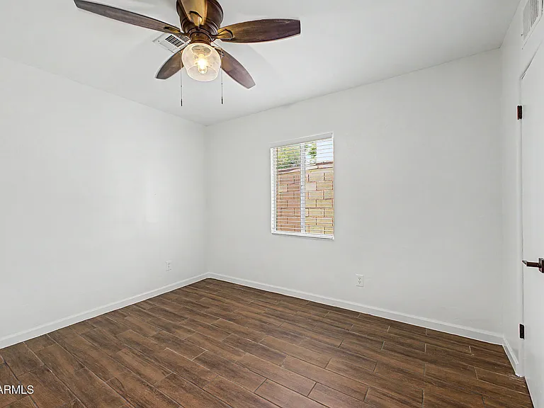 7008 N 12th St — Photo 16