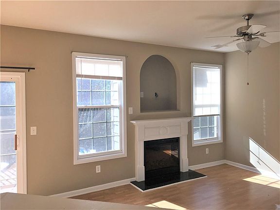 2nd image of 1679 Tailmore Ln