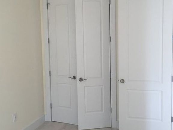 2nd image of 1115 Union St #1S