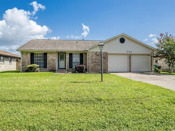 206 Kelly Ln, Baytown, TX 77521