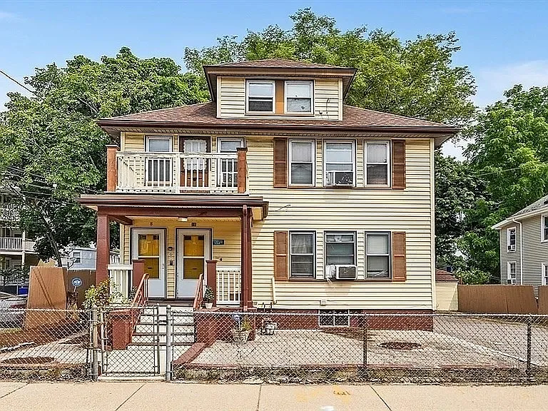 8-10 Mattakeeset St #10
