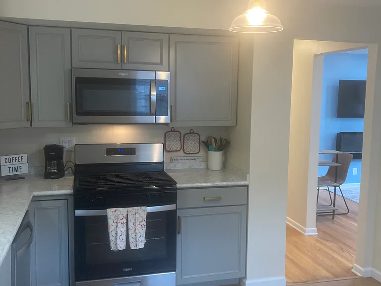 315-17 Fellows Ave #2 — Photo 4