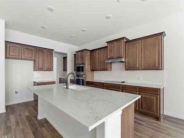 205 Brandywine Trl, Rhome, TX 76078