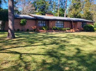 701 Howard St, Nashville, GA 31639