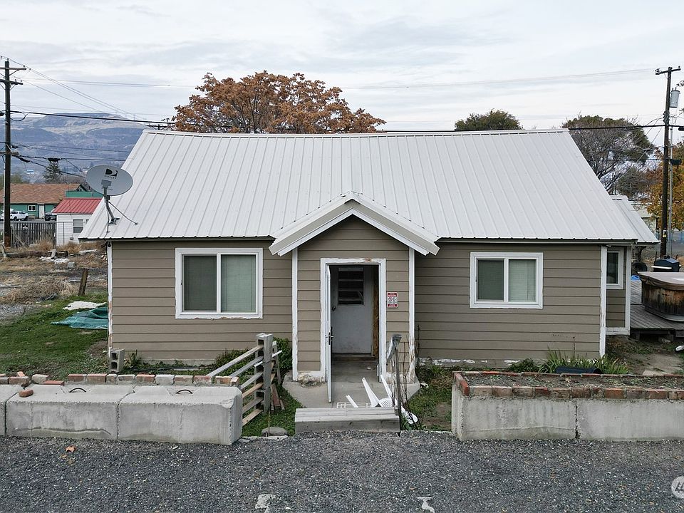 1st image of 209 Dill Avenue