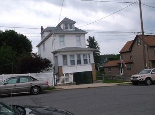 311 W White St, Summit Hill, PA 18250