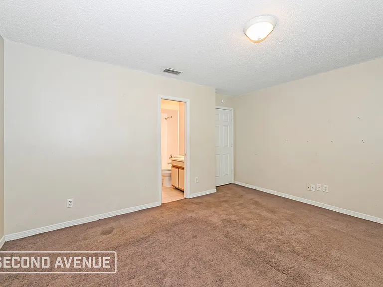 1540 Lake Shore Blvd — Photo 15