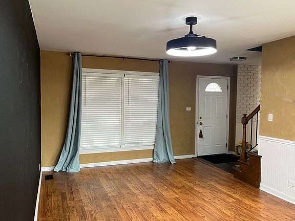 3rd image of 2075 Danbury Pl