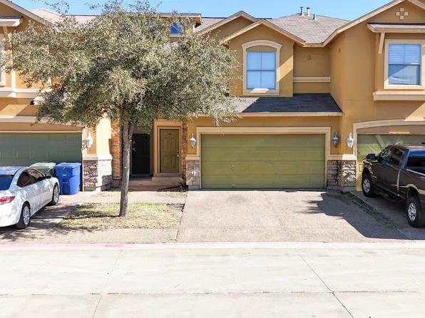 9310 Albany Dr Unit 17, Laredo, TX 78045