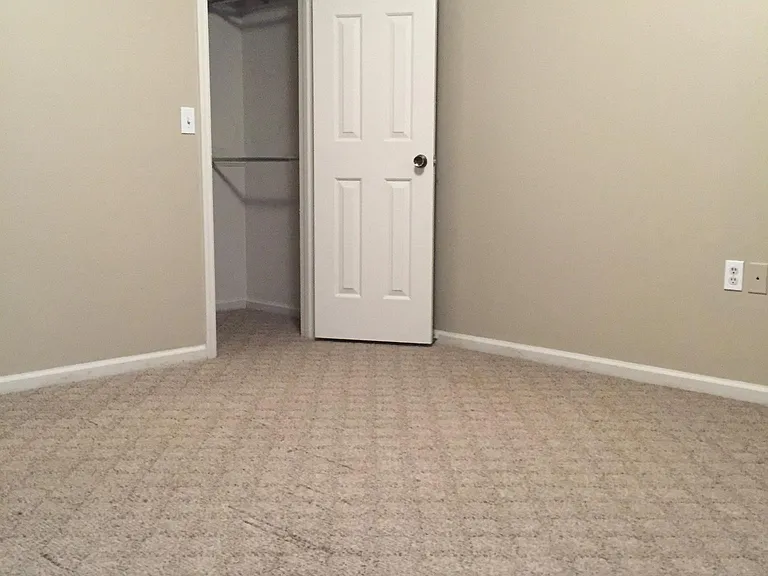 100 Lanier Dr #7 — Photo 3