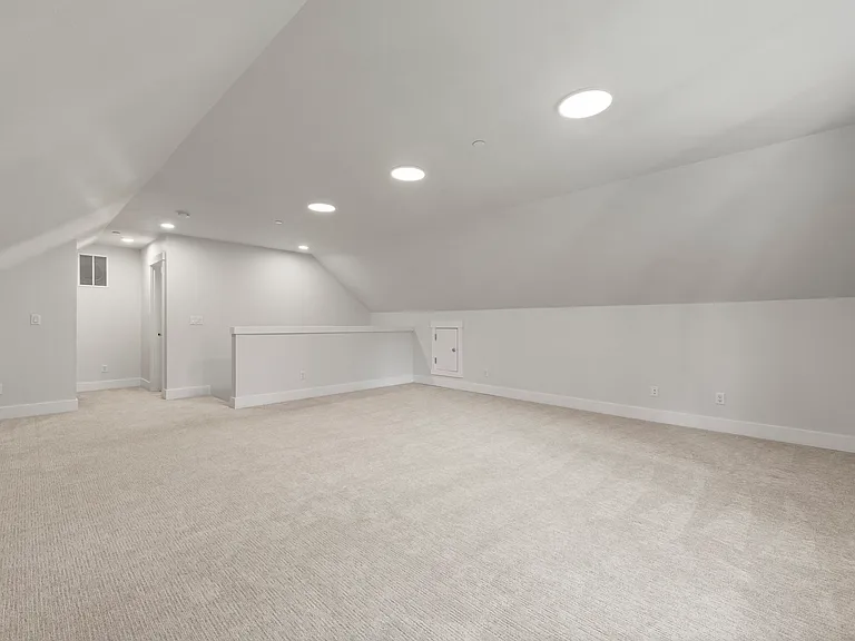 9509 186th Ct NE — Photo 18