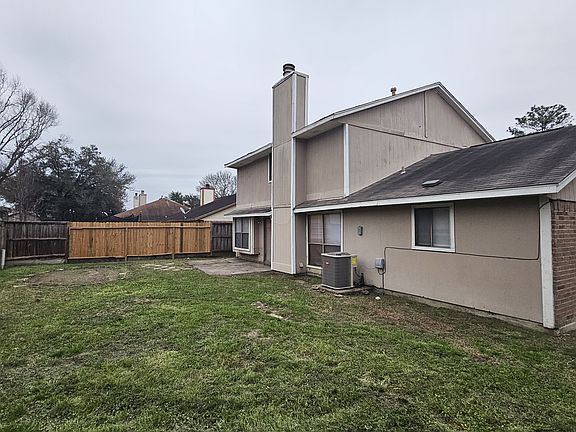 2nd image of 5526 Longforest Dr