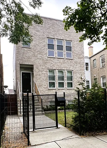 4853 W Nelson St #G Photo 1
