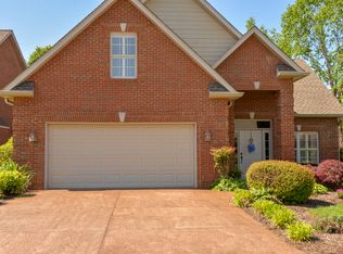 278 Savannah Park Dr, Maryville, TN 37803