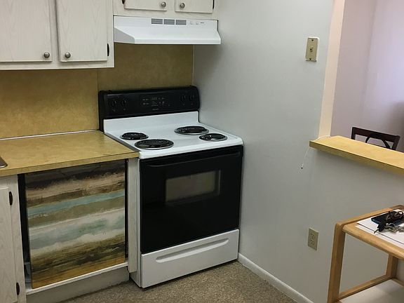 5th image of 16950 W Dixie Hwy APT 130