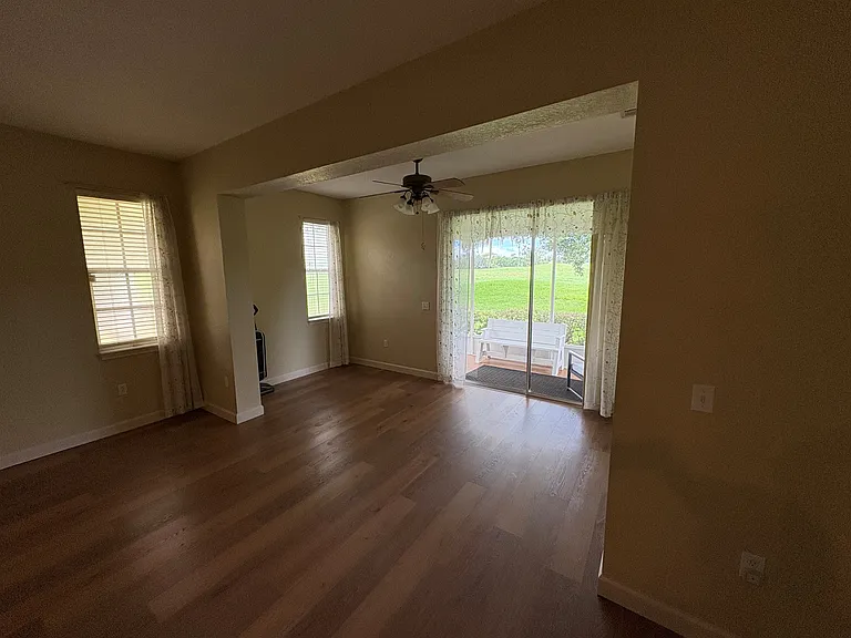2615 Eagle Greens Dr — Photo 9