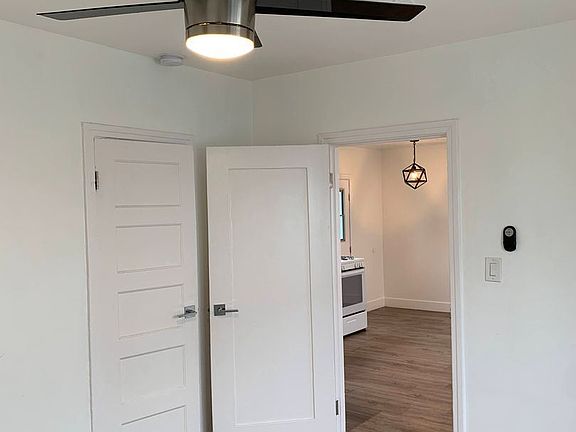 3rd image of 1734 W 20th St #10766596