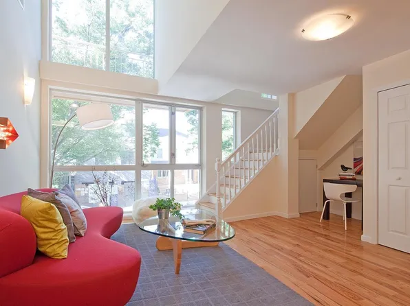 30 Devoe St APT 3A, Brooklyn, NY 11211