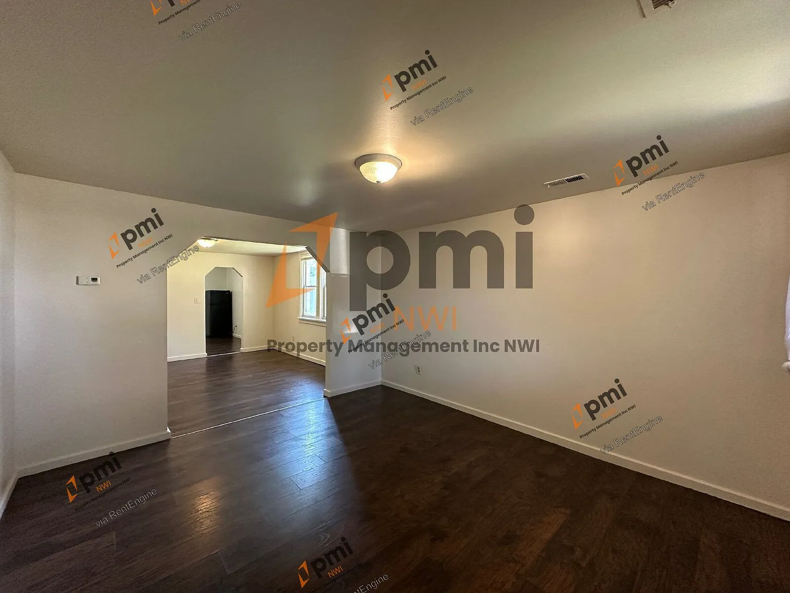 3 bed, 1.0 bath, 1044 sqft, $1,495 — Photo 3