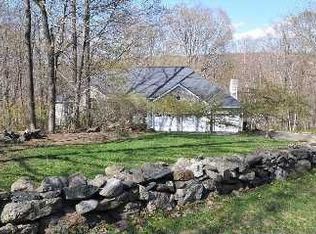 22 Taporneck Ct, Ridgefield, CT 06877