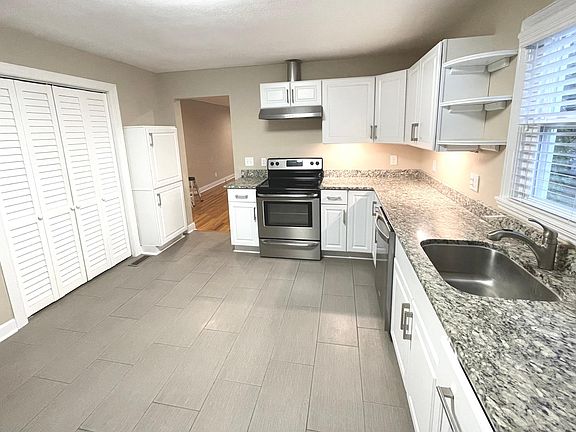 4th image of 505 Lee Cir