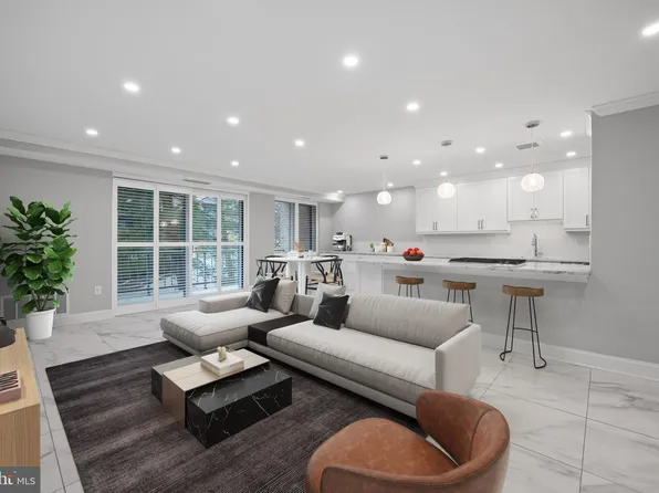 1637 Oakwood Dr S Condo 219, Narberth, PA 19072