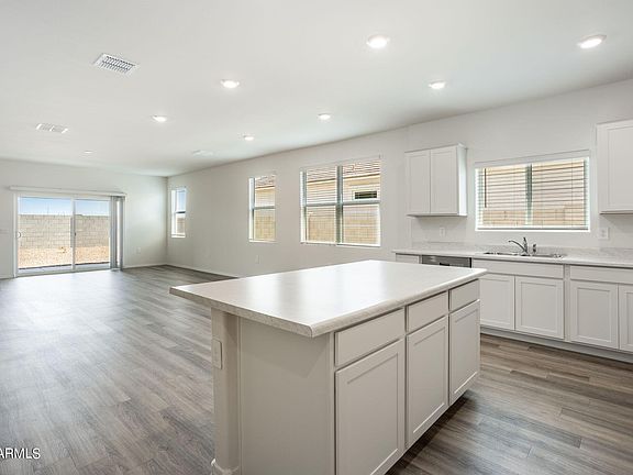 5th image of 18344 W SMOKETREE Drive