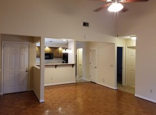 104 Village Cir, Dickson, TN 37055