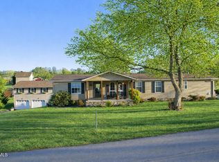 266 Max Jett Rd, Johnson City, TN 37601