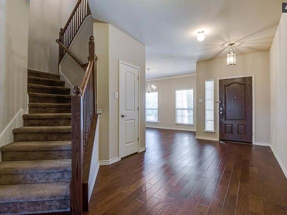 3rd image of 4820 Lasso Ln