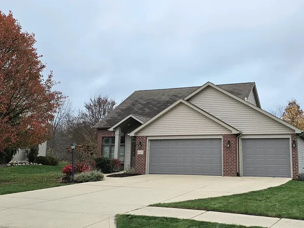 8401 Backwater Dr, Fort Wayne, IN 46818