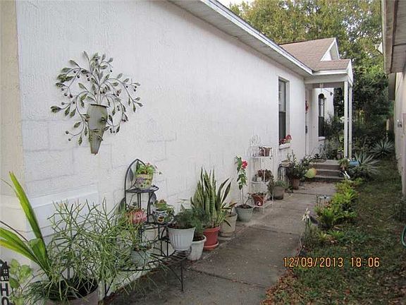 3rd image of 23103 Dover Dr