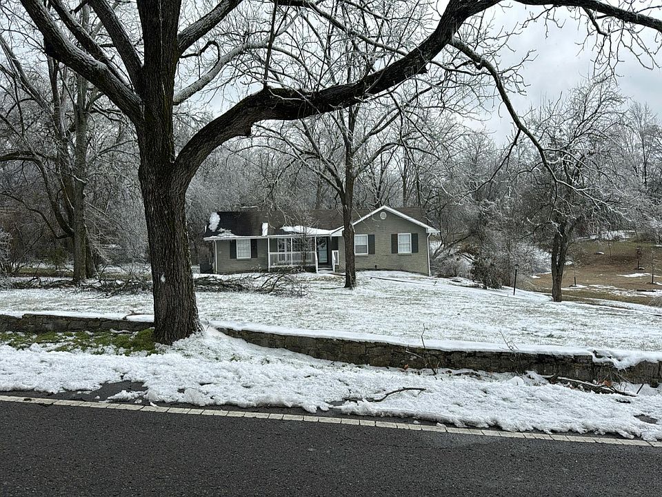 1st image of 4417 Saunders Ave