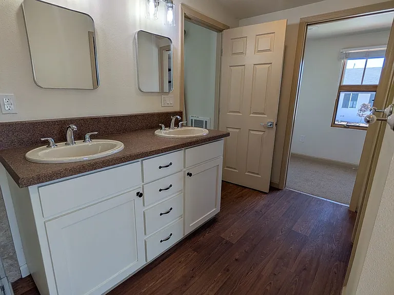 316 S Halcyon Rd — Photo 14