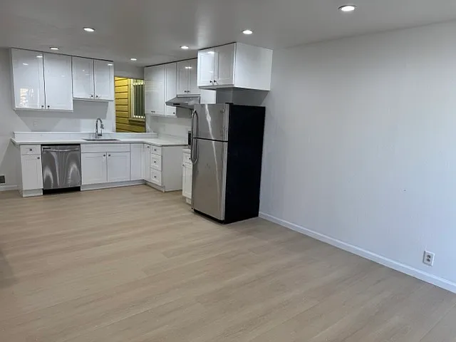 4 bed, 1100 sqft, $5,249 — Photo 1