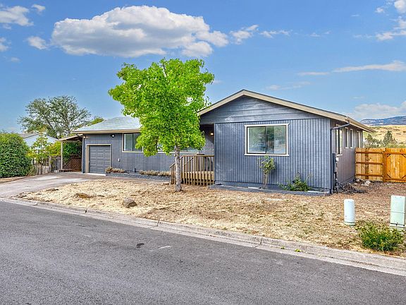 3rd image of 149 Almeda Dr