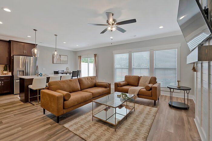 1st image of 166 Sango Dr