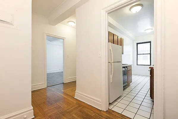 Rented by Nest Seekers International | media 12