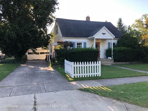 941 Degroff St, Grand Ledge, MI 48837