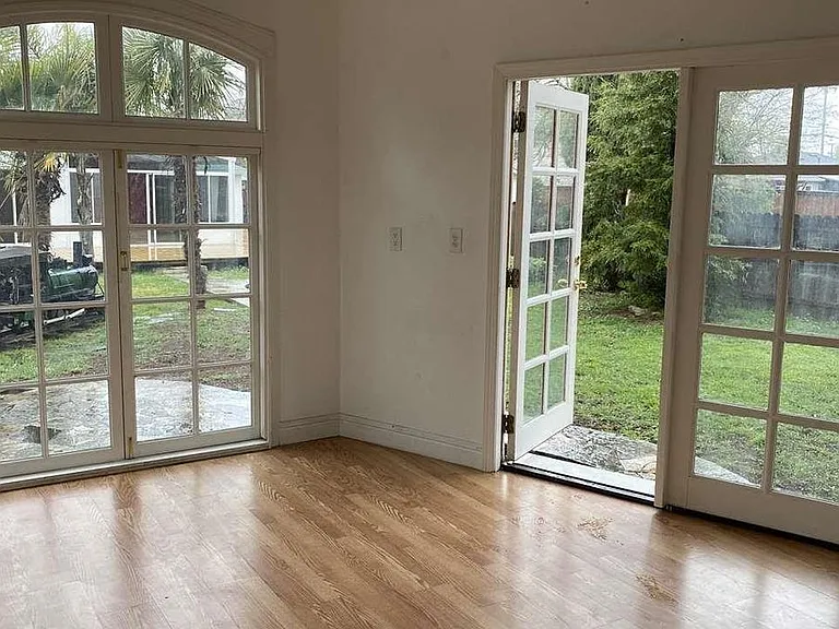 1414 San Carlos Ave — Photo 109