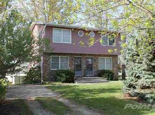 113 W Pioneer Rd, Lone Tree, IA 52755