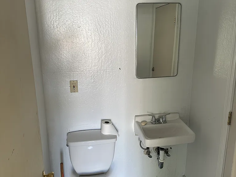 4633 Morpheus Ln — Photo 35