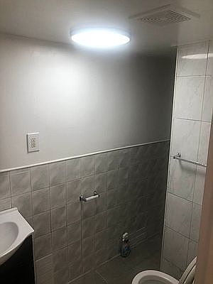 5th image of 7218 Avenue M #B